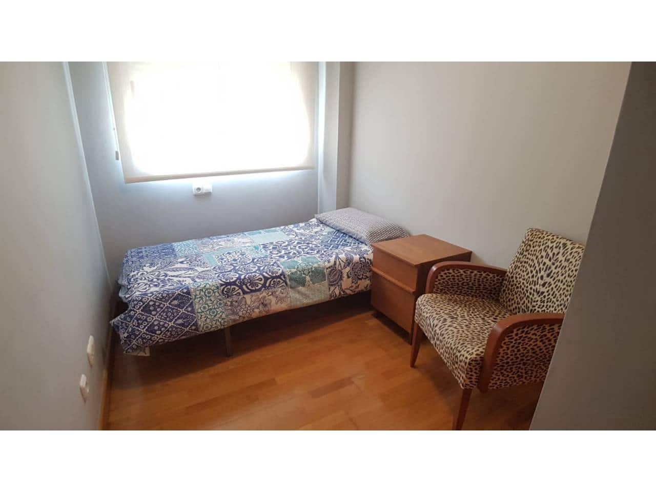 2 soveværelse Lejlighed til leje i Alicante by - € 1.100 (Ref: 4708230)