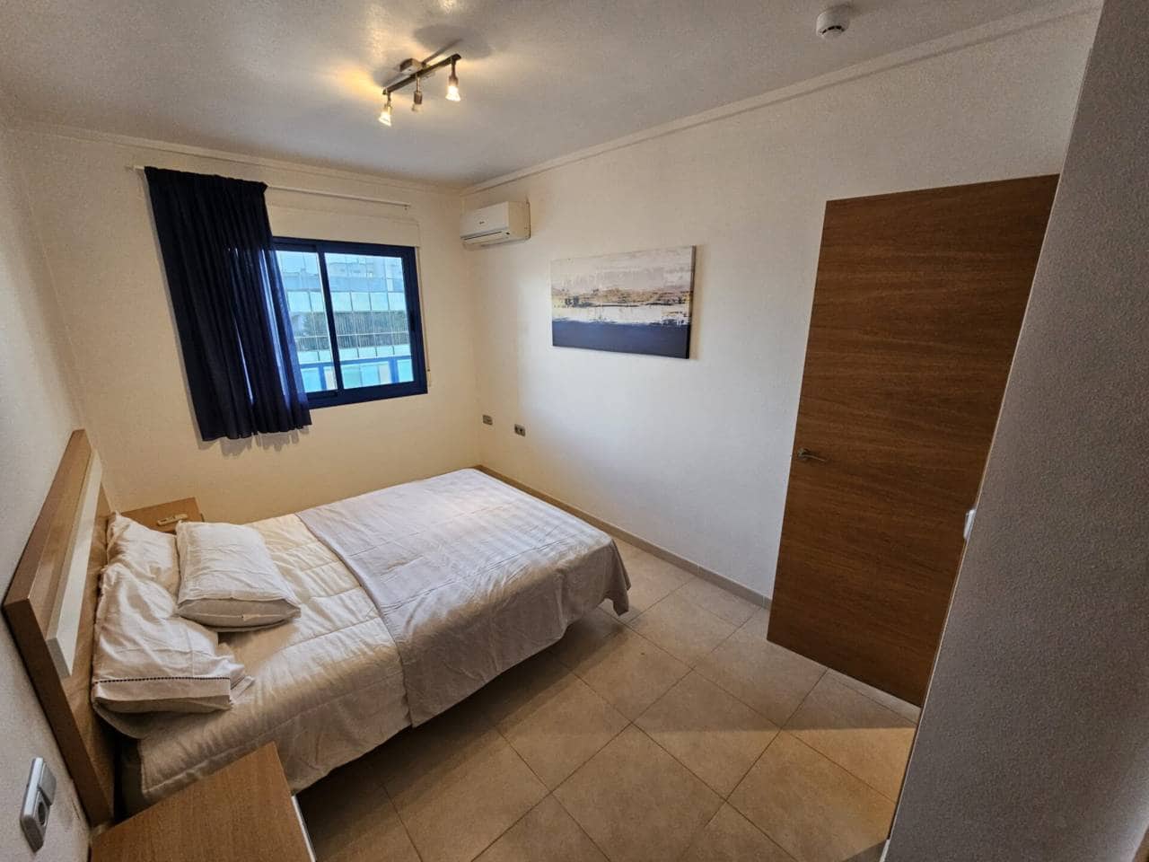 2 soveværelse Lejlighed til leje i Alicante by med swimmingpool garage - € 900 (Ref: 4732830)