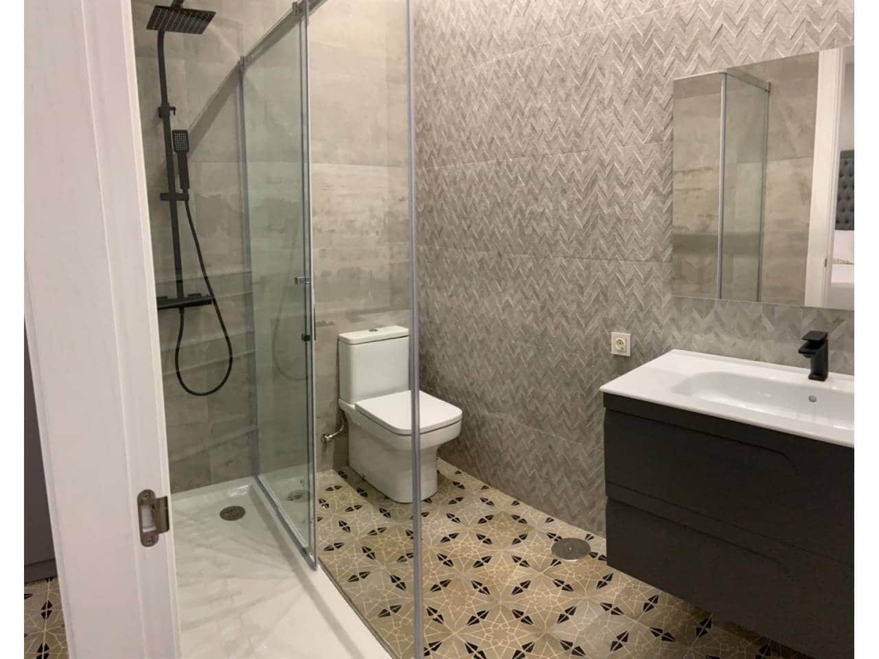 3 bedroom Flat for rent in Alicante / Alacant city - € 2,300 (Ref: 4739393)