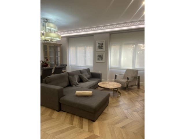 3 camera da letto Appartamento da affittare in Alicante città - 2.300 € (Rif: 4739393)