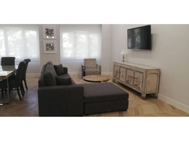 3 camera da letto Appartamento da affittare in Alicante città - 2.300 € (Rif: 4739393)