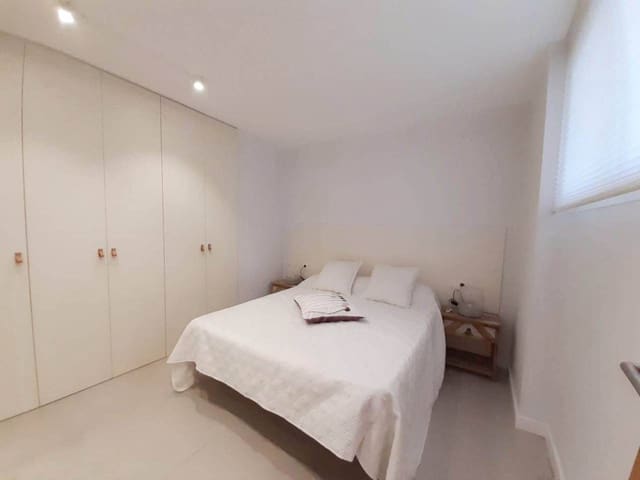 1 bedroom Flat for rent in Alicante / Alacant city with pool garage - € 950 (Ref: 4763508)