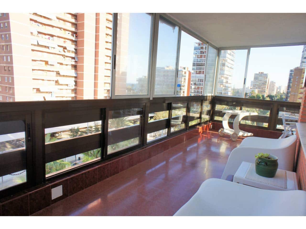 3 slaapkamer Flat te huur in Alicante stad met zwembad garage - € 1.200 (Ref: 4797435)