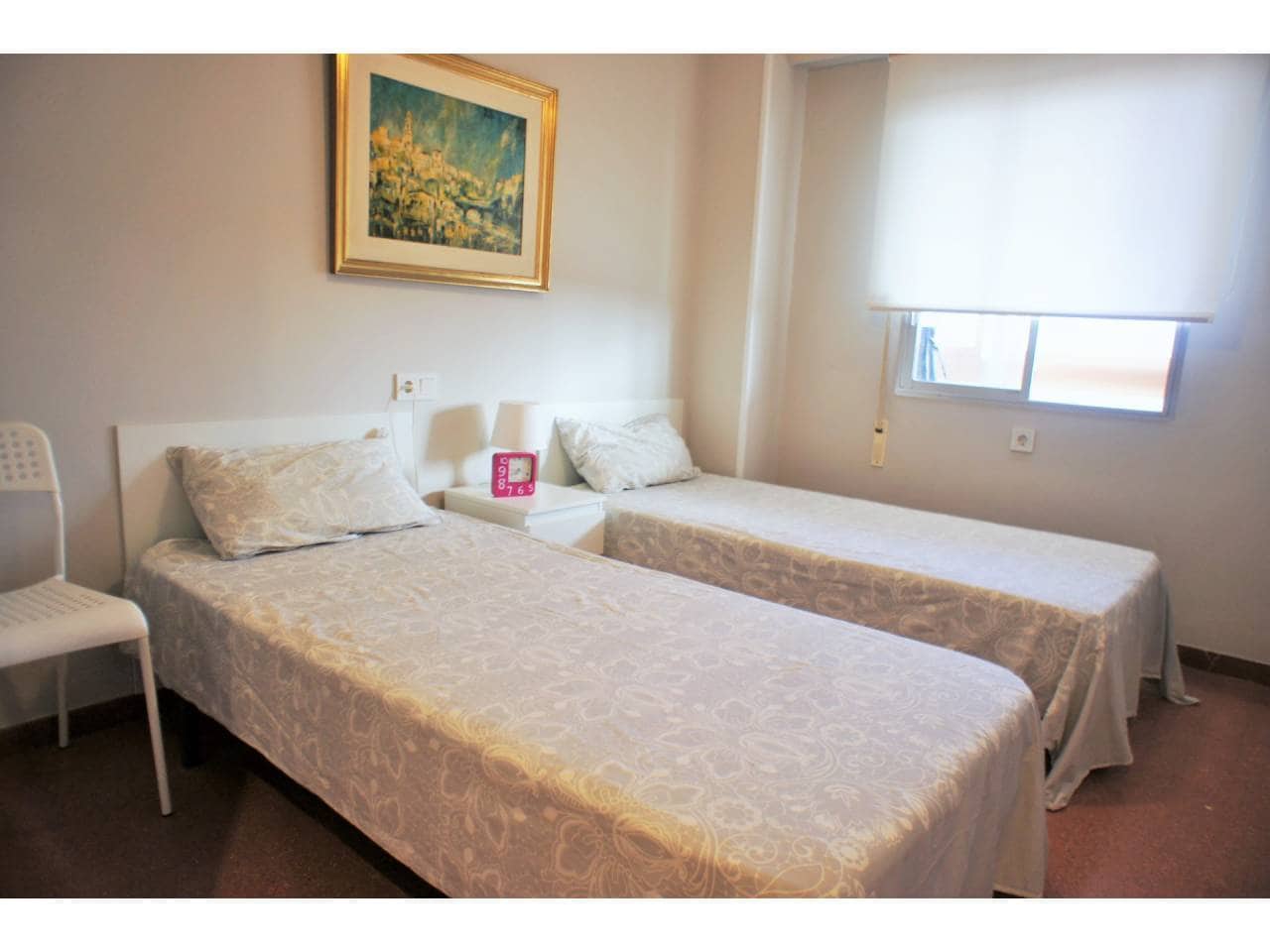 3 slaapkamer Flat te huur in Alicante stad met zwembad garage - € 1.200 (Ref: 4797435)