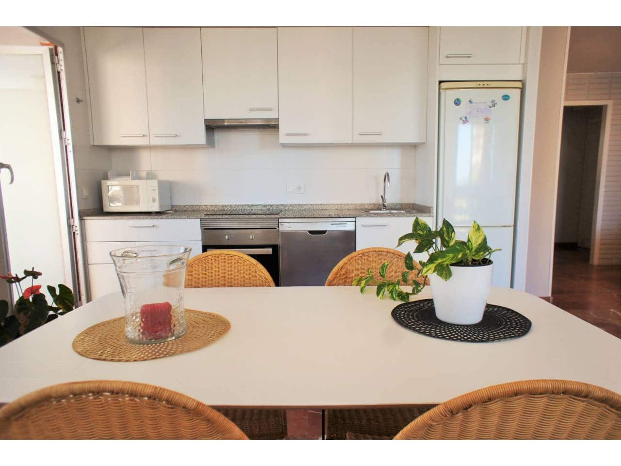 3 slaapkamer Flat te huur in Alicante stad met zwembad garage - € 1.200 (Ref: 4797435)