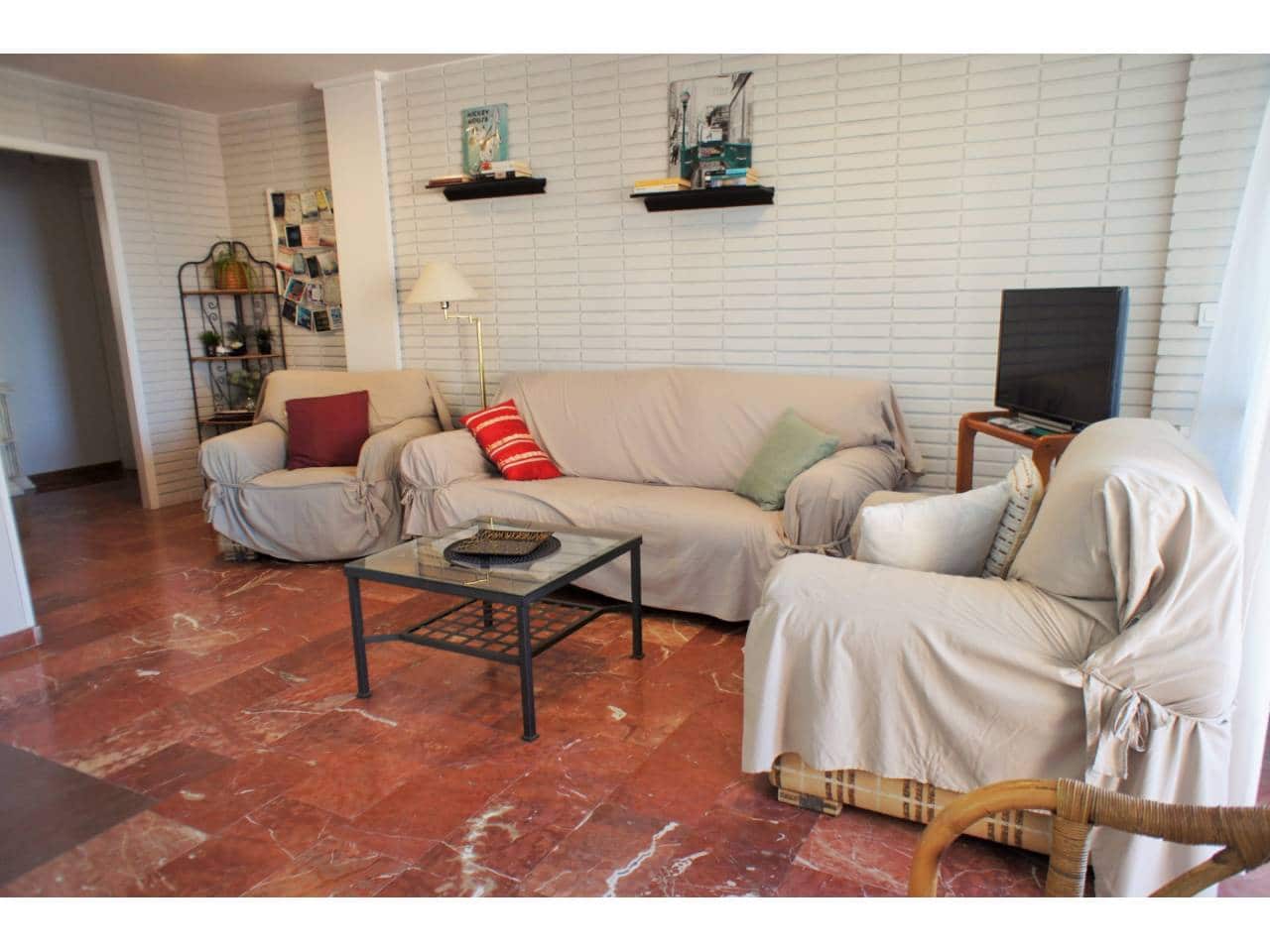 3 slaapkamer Flat te huur in Alicante stad met zwembad garage - € 1.200 (Ref: 4797435)