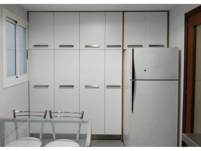 4 quarto Apartamento para arrendar em Alicante cidade com garagem - 1 300 € (Ref: 5128141)