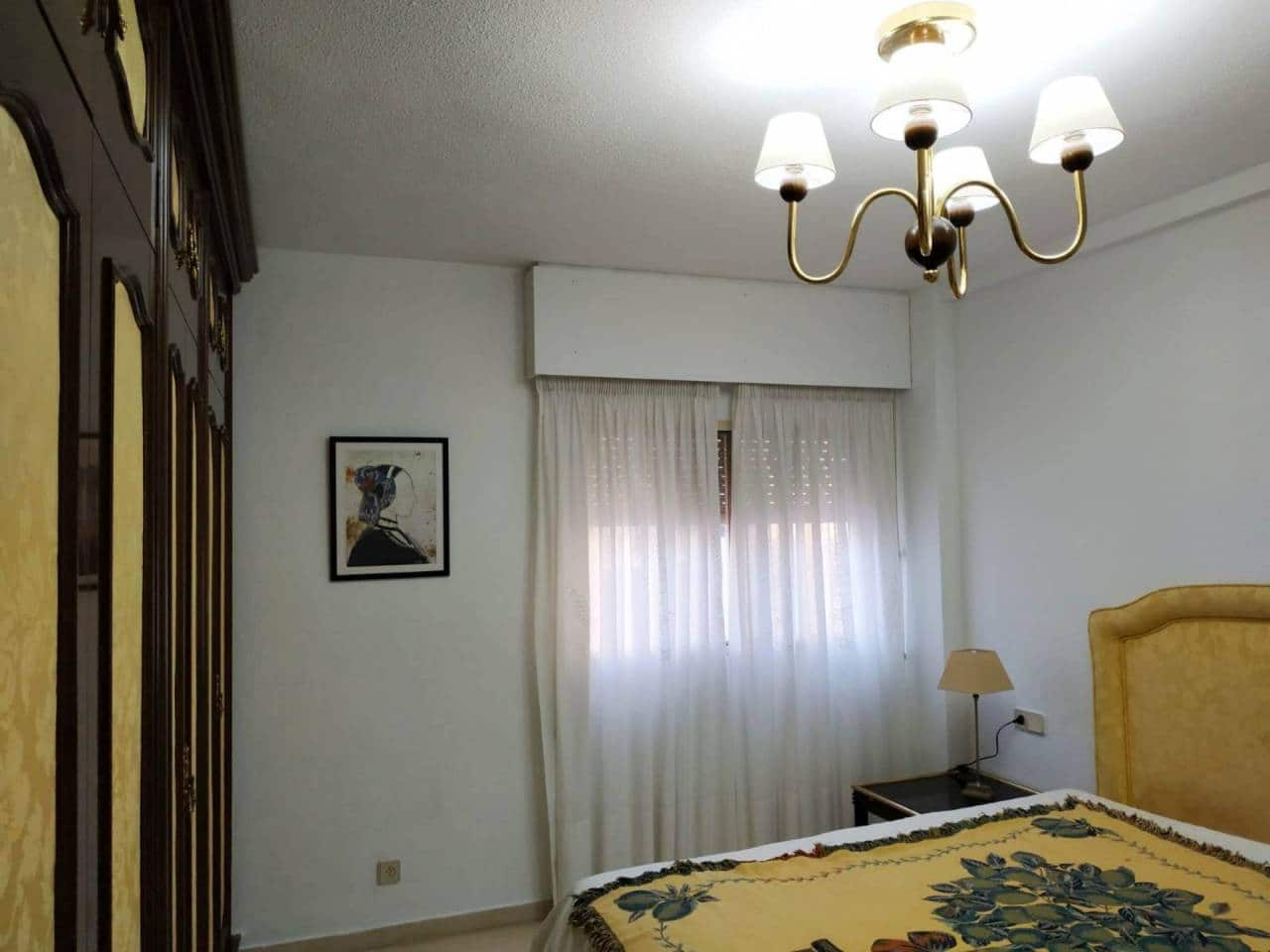 4 soveværelse Lejlighed til leje i Alicante by med garage - € 1.300 (Ref: 5128141)