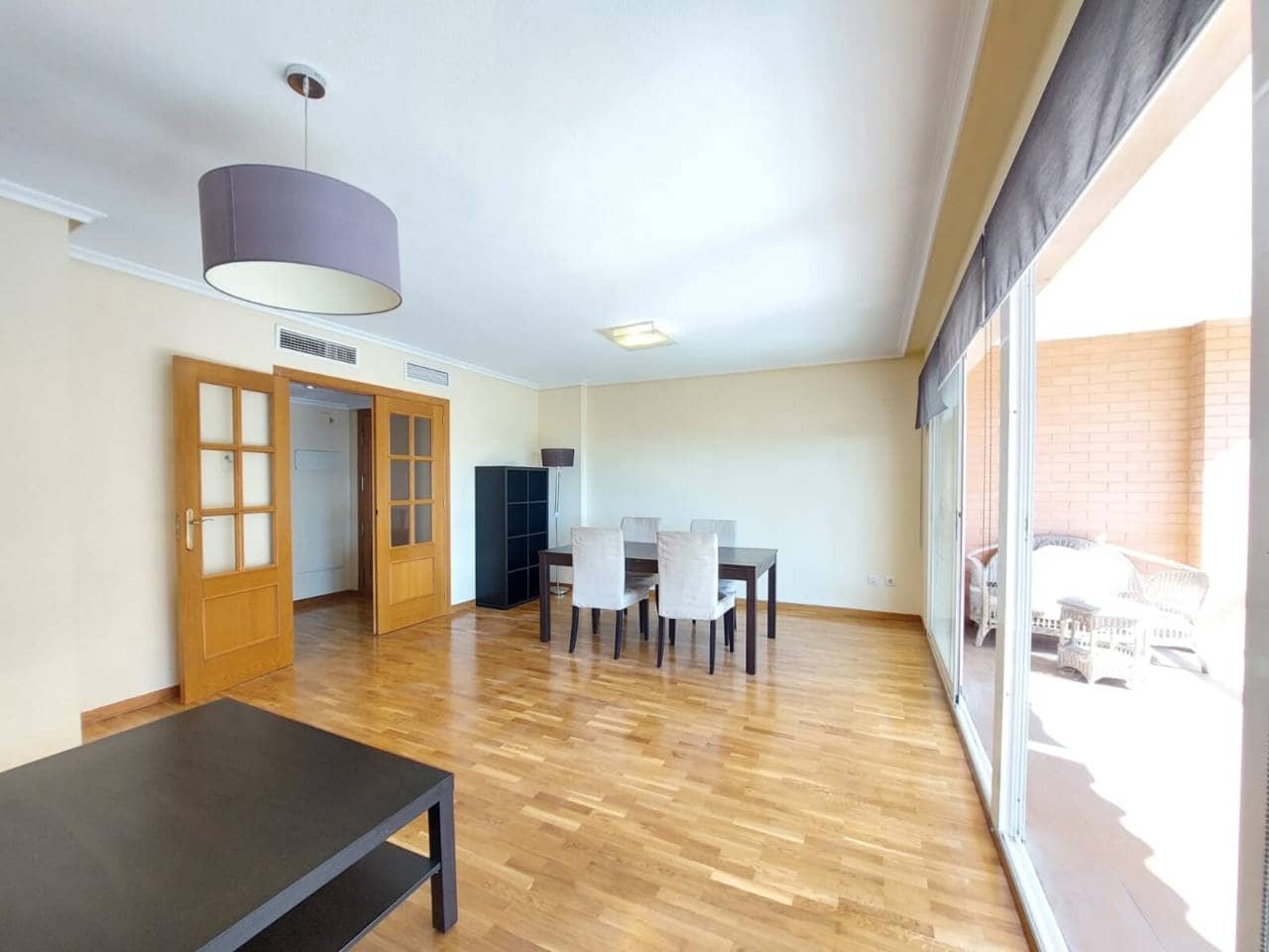 3 bedroom Flat for rent in Alicante / Alacant city with pool garage - € 1,400 (Ref: 5245117)