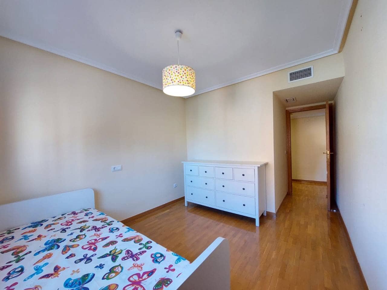 3 bedroom Flat for rent in Alicante / Alacant city with pool garage - € 1,400 (Ref: 5245117)