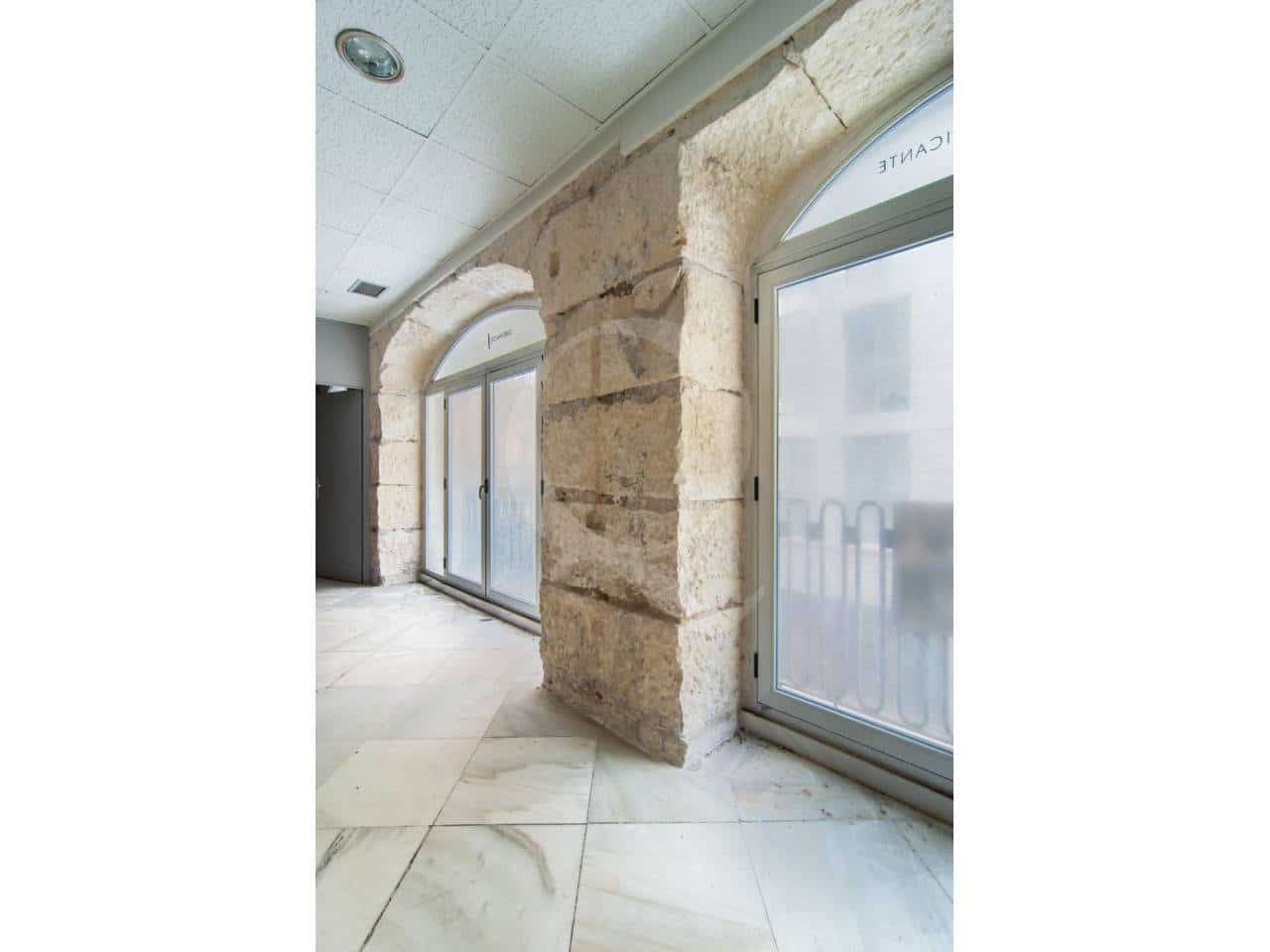 Office for sale in Alicante / Alacant city - € 525,000 (Ref: 5489043)