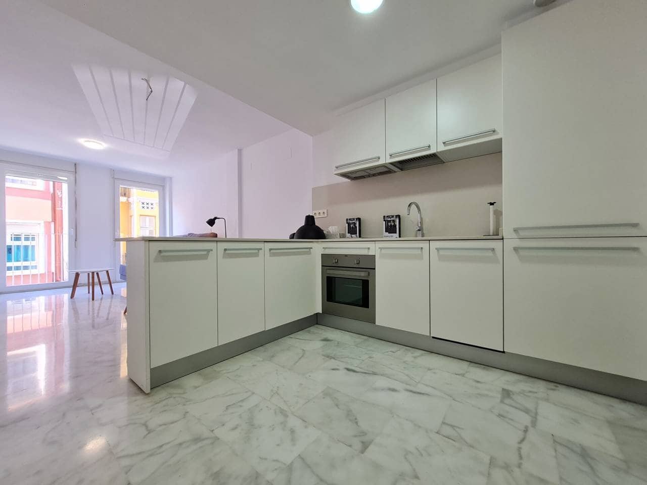 1 Zimmer Wohnung zu vermieten in Alicante / Alacant Stadt - 950 € (Ref: 5786015)