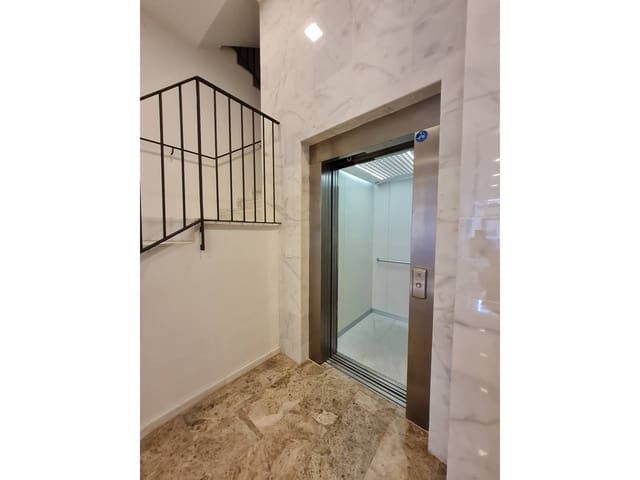 1 Zimmer Wohnung zu vermieten in Alicante / Alacant Stadt - 950 € (Ref: 5786015)