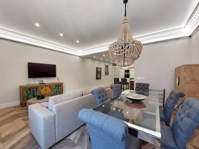 Appartement de 3 chambres à louer à Alicante ville - 2 500 € (Ref: 5838061)