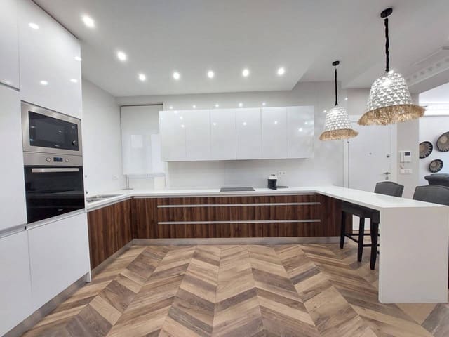 Appartement de 3 chambres à louer à Alicante ville - 2 500 € (Ref: 5838061)