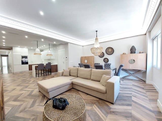 Appartement de 3 chambres à louer à Alicante ville - 2 500 € (Ref: 5838061)