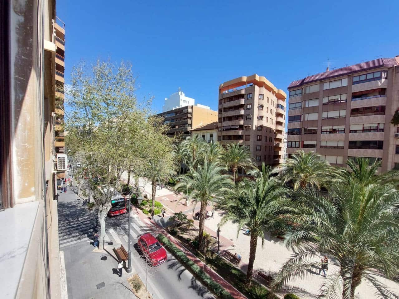 3 makuuhuone Asunto vuokrattavana paikassa Alicante kaupunki - 2 500 € (Ref: 5838061)