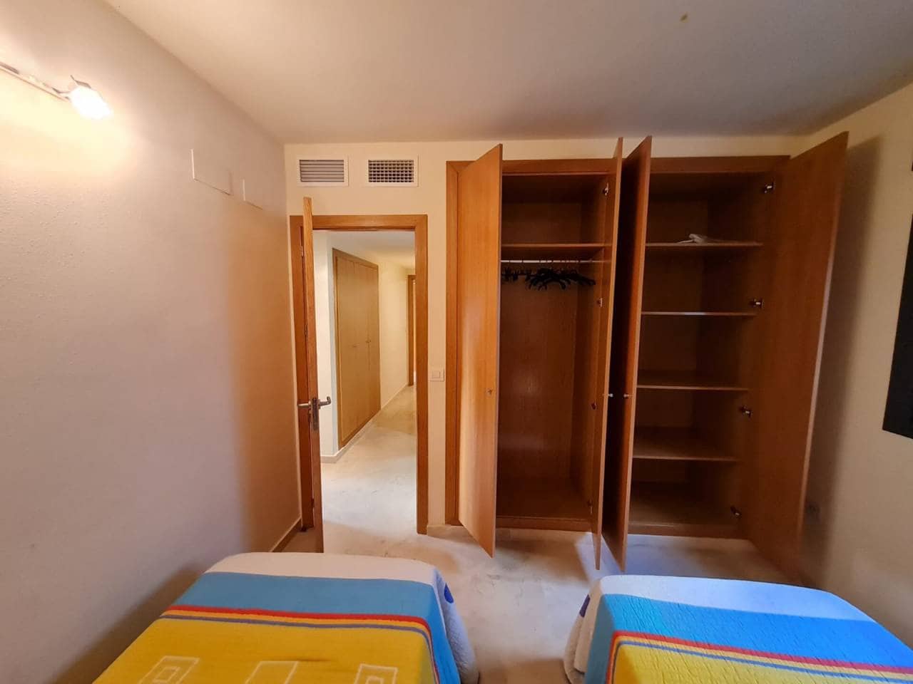 Appartement de 3 chambres à louer à Alicante ville avec piscine garage - 1 100 € (Ref: 5892218)