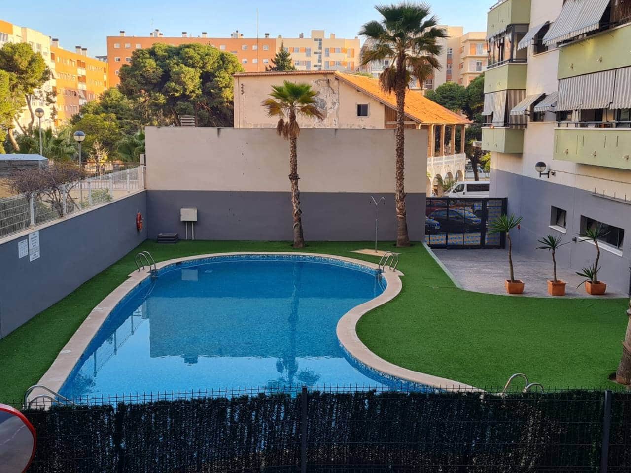 Appartement de 3 chambres à louer à Alicante ville avec piscine garage - 1 100 € (Ref: 5892218)