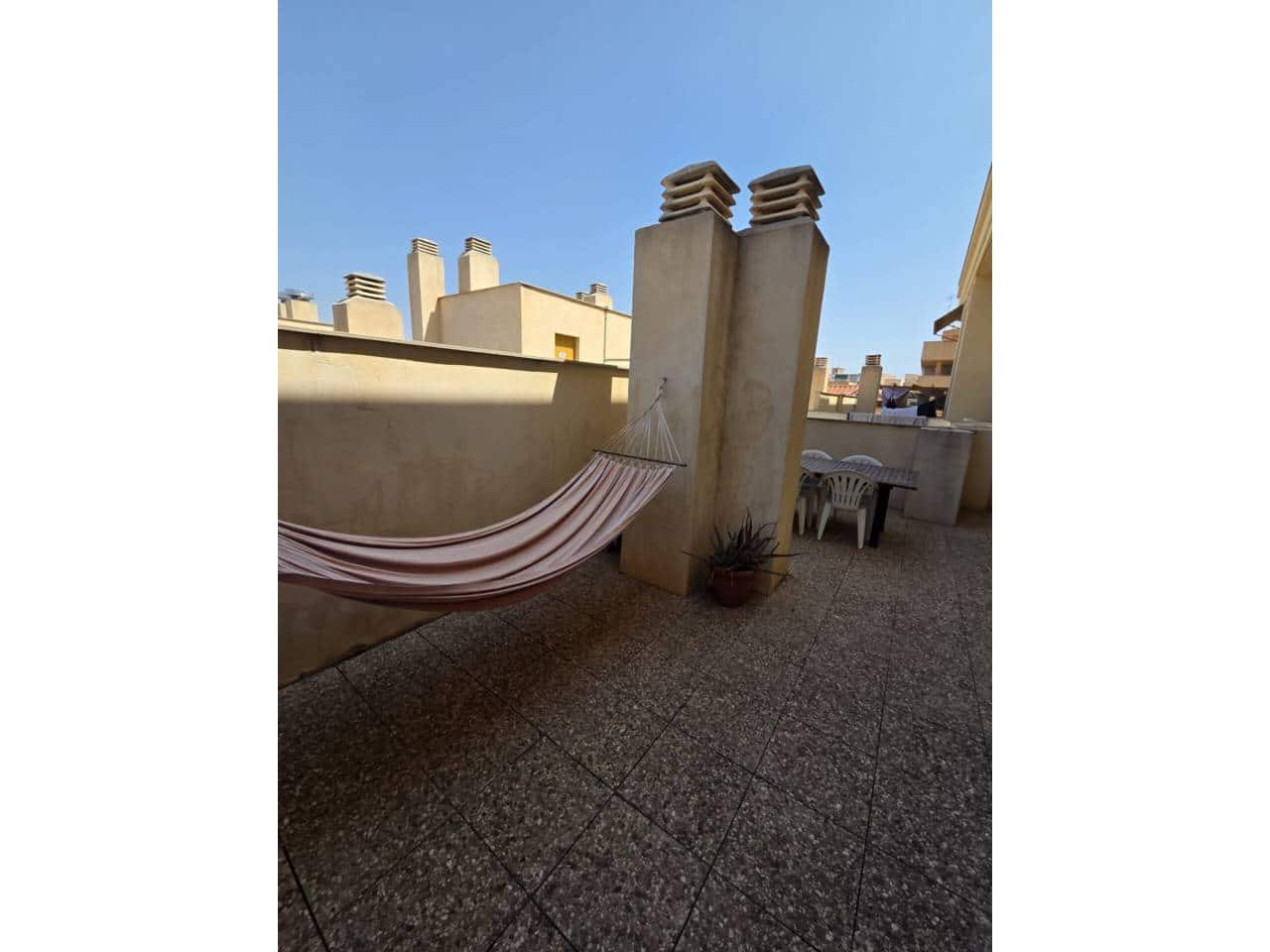 1 makuuhuone Kattohuoneisto vuokrattavana paikassa San Juan de Alicante / Sant Joan d'Alacant mukana uima-altaan 
autotalli - 1 100 € (Ref: 5963271)