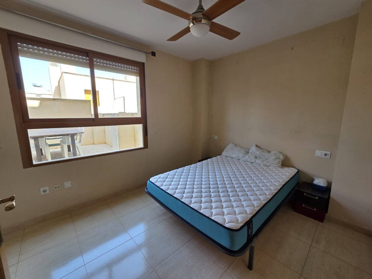 1 makuuhuone Kattohuoneisto vuokrattavana paikassa San Juan de Alicante / Sant Joan d'Alacant mukana uima-altaan 
autotalli - 1 100 € (Ref: 5963271)