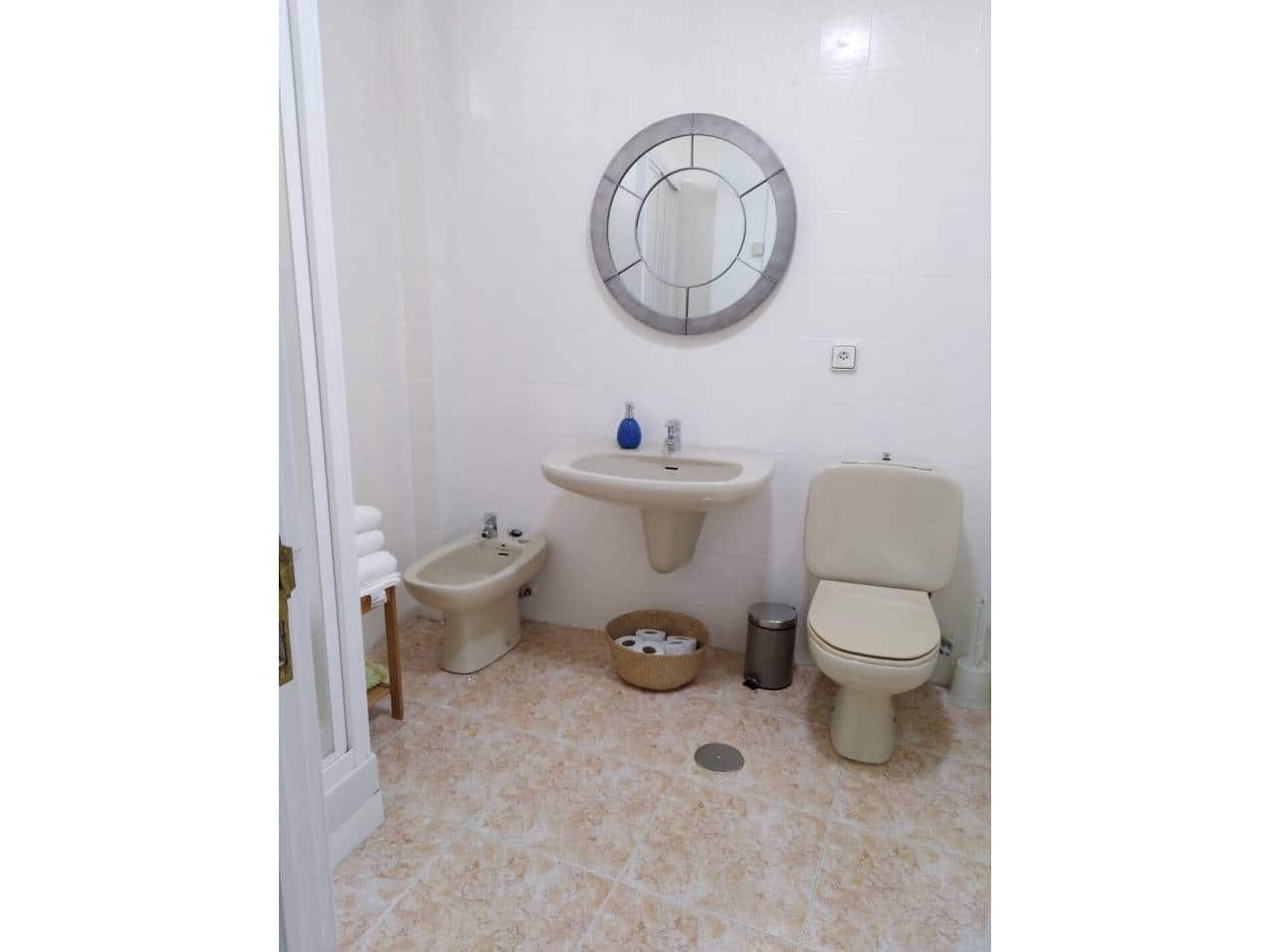 2 bedroom Flat for sale in Alicante / Alacant city - € 260,000 (Ref: 5990869)