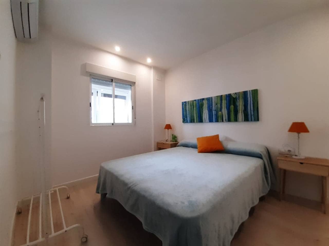 2 bedroom Flat for sale in Alicante / Alacant city - € 260,000 (Ref: 5990869)