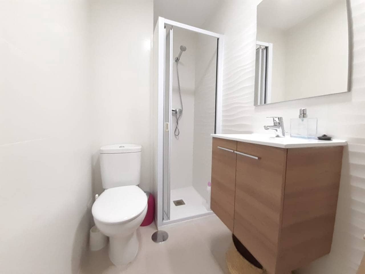 2 bedroom Flat for sale in Alicante / Alacant city - € 260,000 (Ref: 5990869)