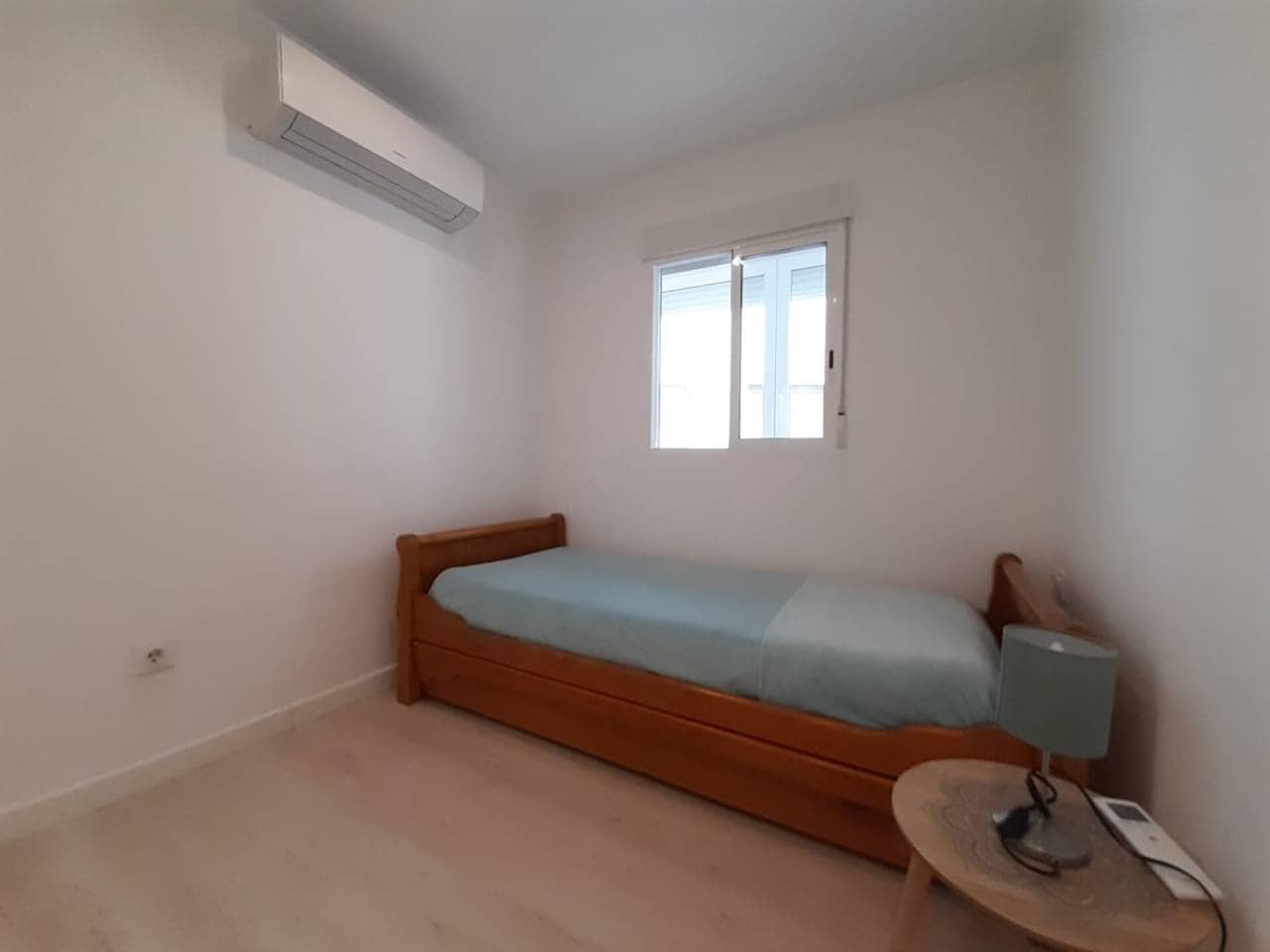 2 bedroom Flat for sale in Alicante / Alacant city - € 260,000 (Ref: 5990869)