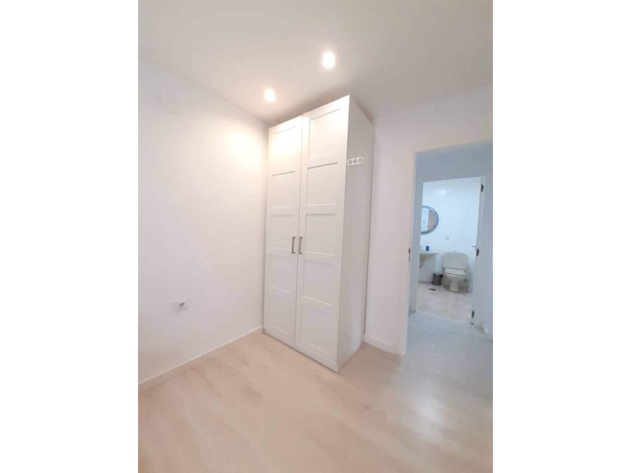 2 bedroom Flat for sale in Alicante / Alacant city - € 260,000 (Ref: 5990869)