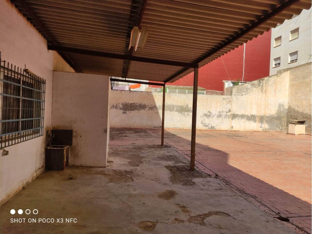 Kommersiell til leie i Alicante by - € 1 200 (Ref: 6090127)