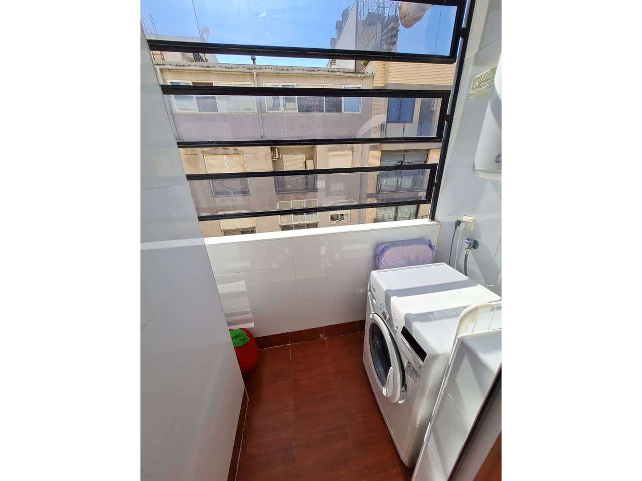 2 Zimmer Wohnung zu vermieten in Alicante / Alacant Stadt - 880 € (Ref: 6093153)