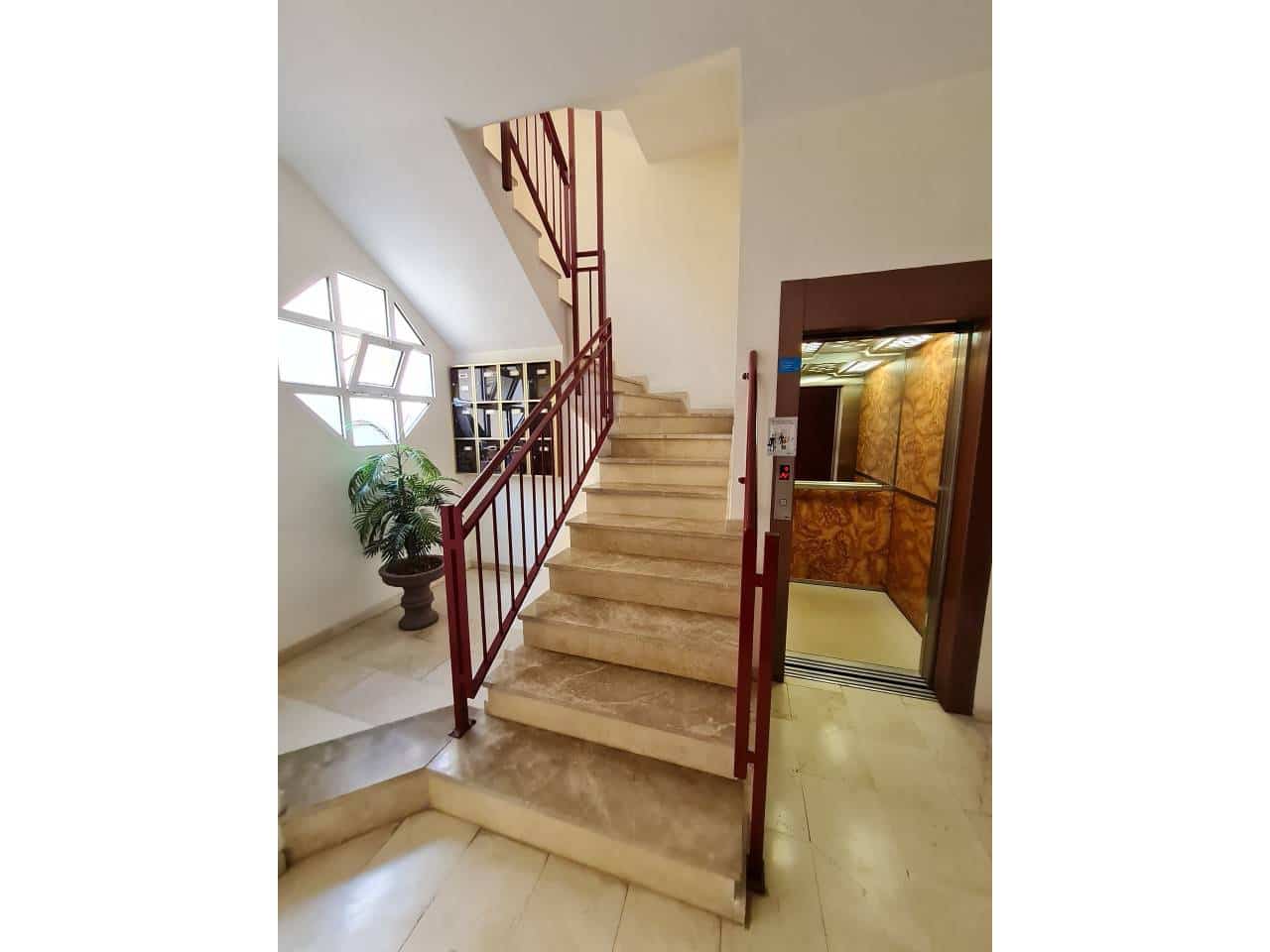 2 Zimmer Wohnung zu vermieten in Alicante / Alacant Stadt - 880 € (Ref: 6093153)