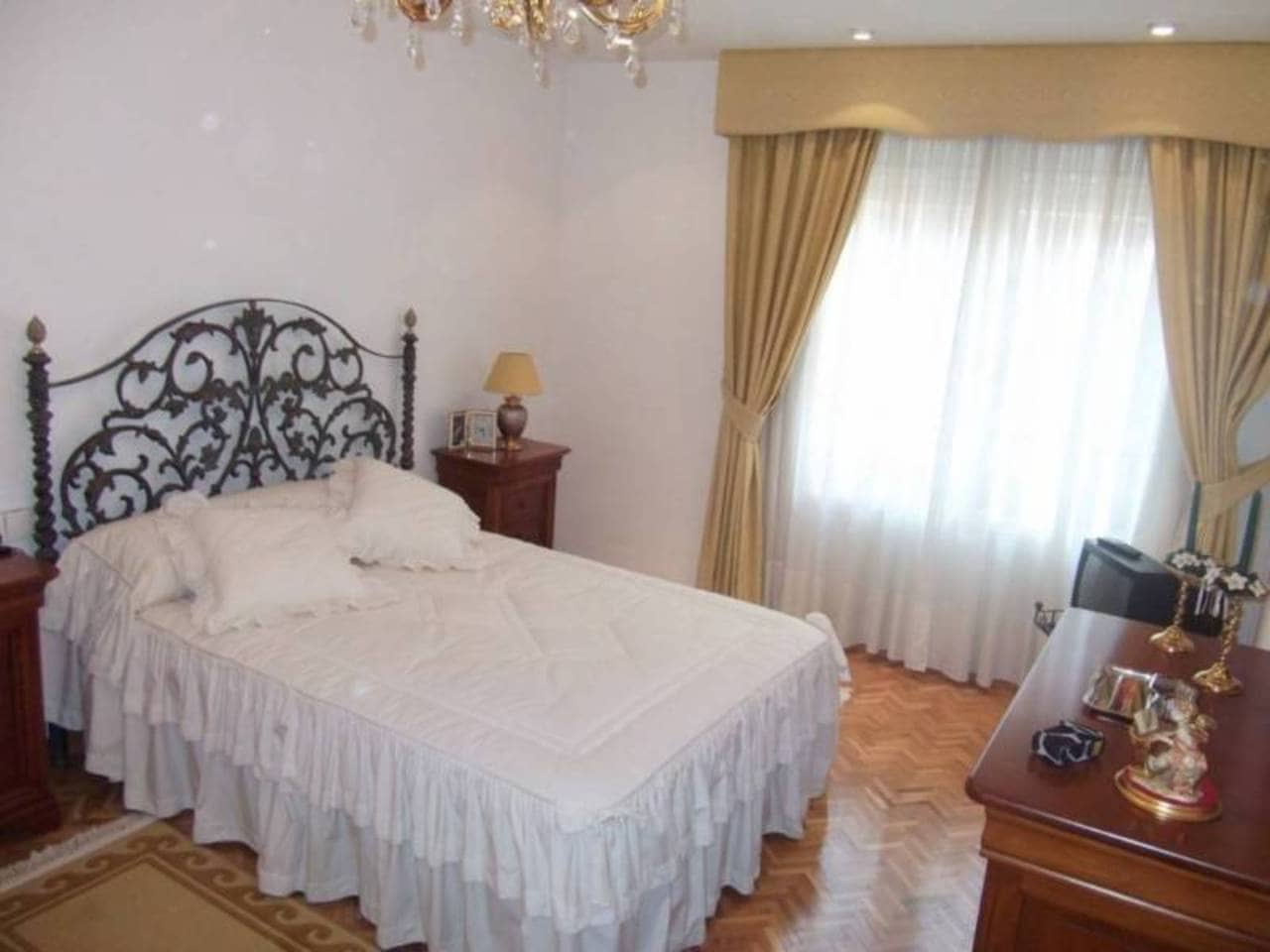 Appartement de 3 chambres à louer à Alicante ville - 1 250 € (Ref: 6260803)