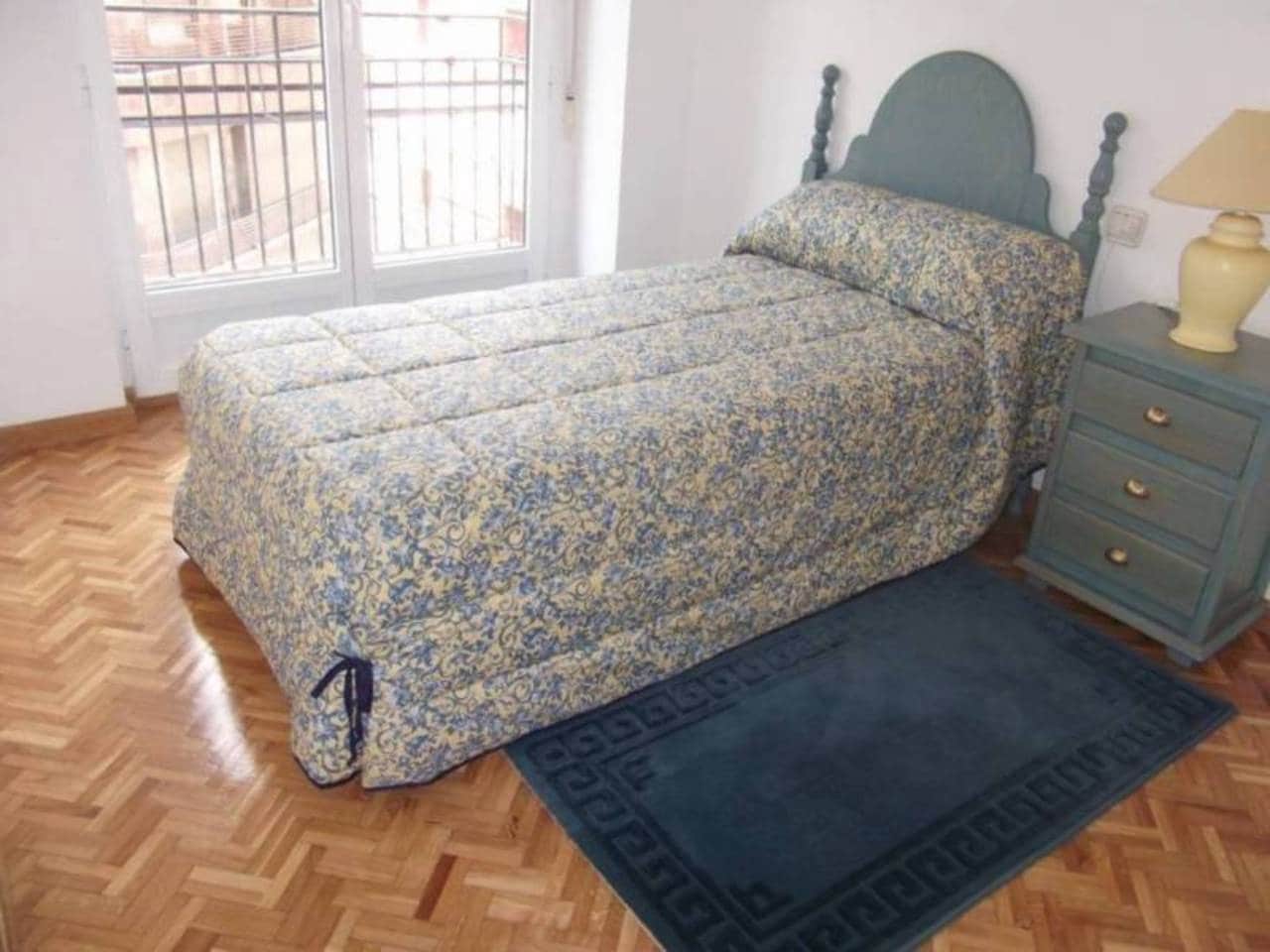 Appartement de 3 chambres à louer à Alicante ville - 1 250 € (Ref: 6260803)
