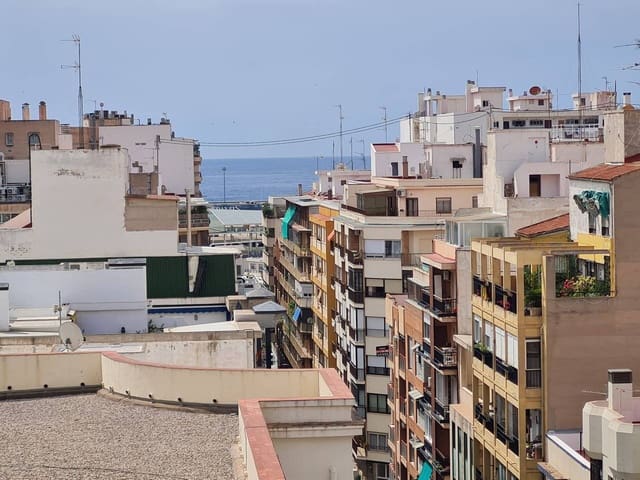 3 sypialnia Mieszkanie do wynajęcia w Miasto Alicante / Alacant - 1 250 € (Ref: 6260803)