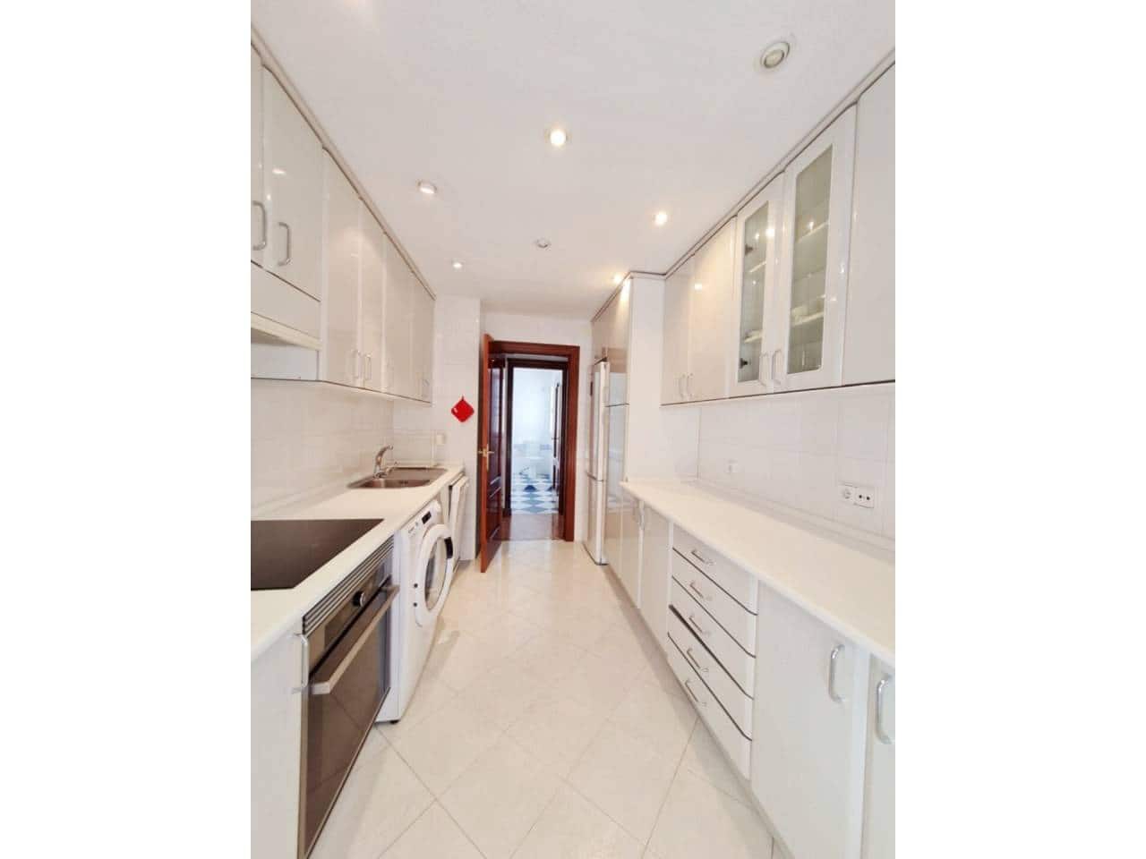 Appartement de 3 chambres à louer à Alicante ville - 1 250 € (Ref: 6260803)