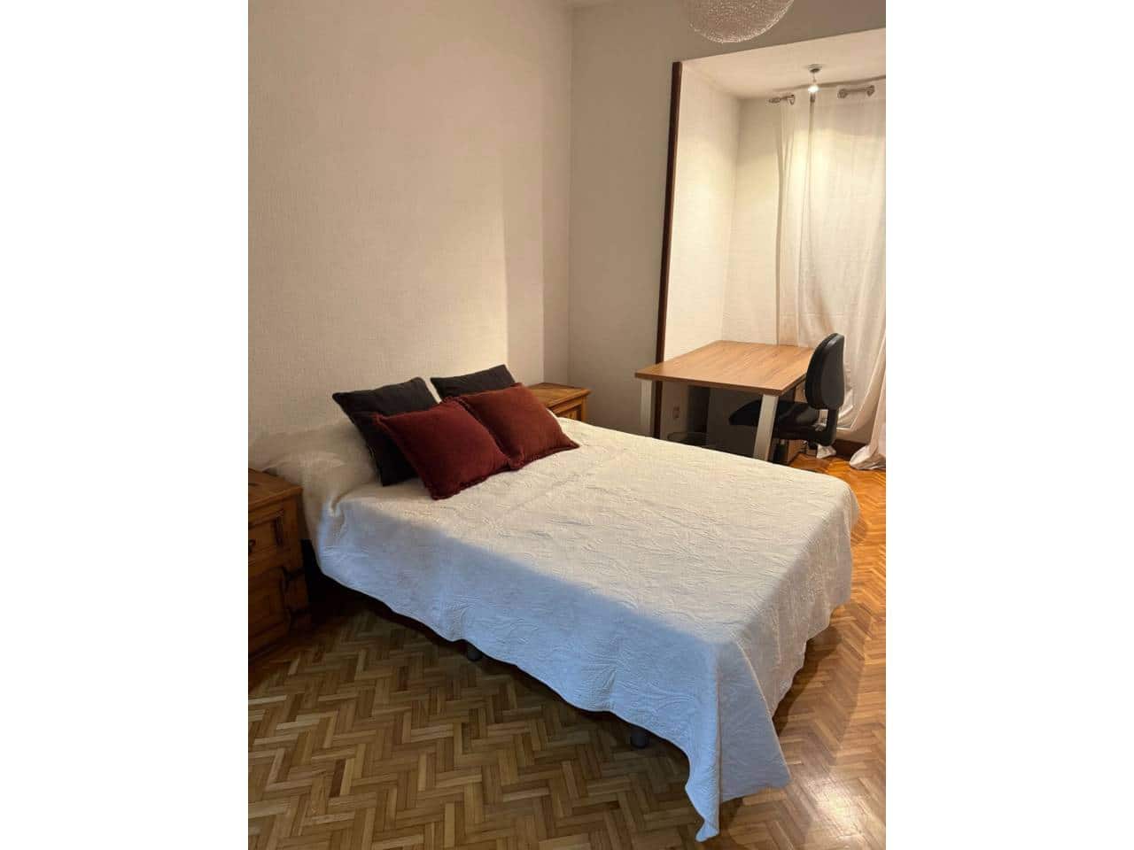Appartement de 3 chambres à louer à Alicante ville - 1 250 € (Ref: 6260803)
