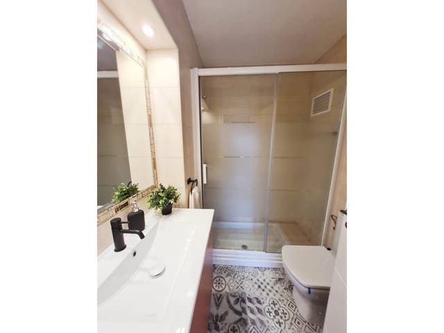 2 Zimmer Wohnung zu vermieten in Alicante / Alacant Stadt mit Garage - 2.000 € (Ref: 6373836)