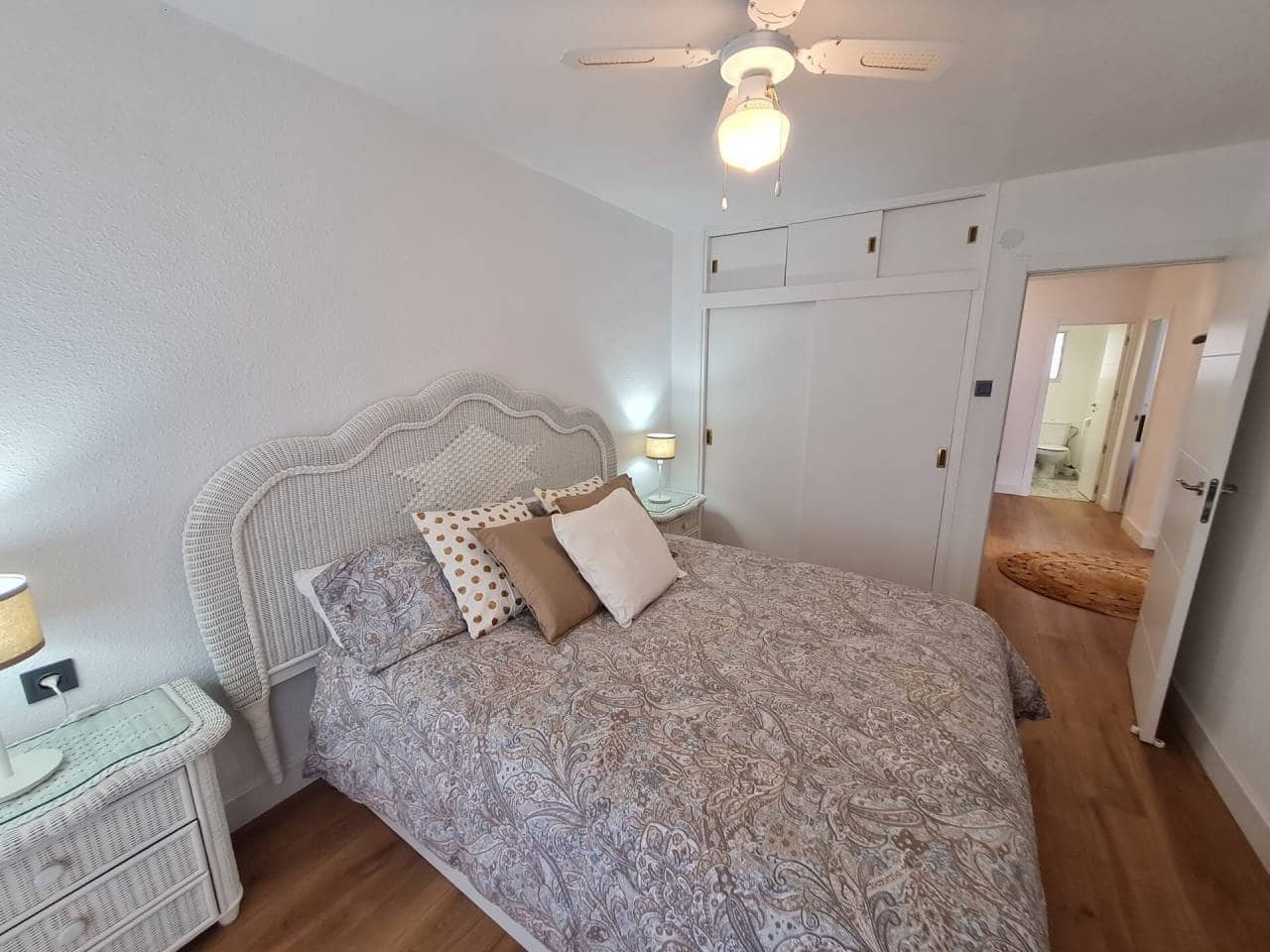 2 soveværelse Lejlighed til leje i Alicante by med garage - € 2.000 (Ref: 6373836)