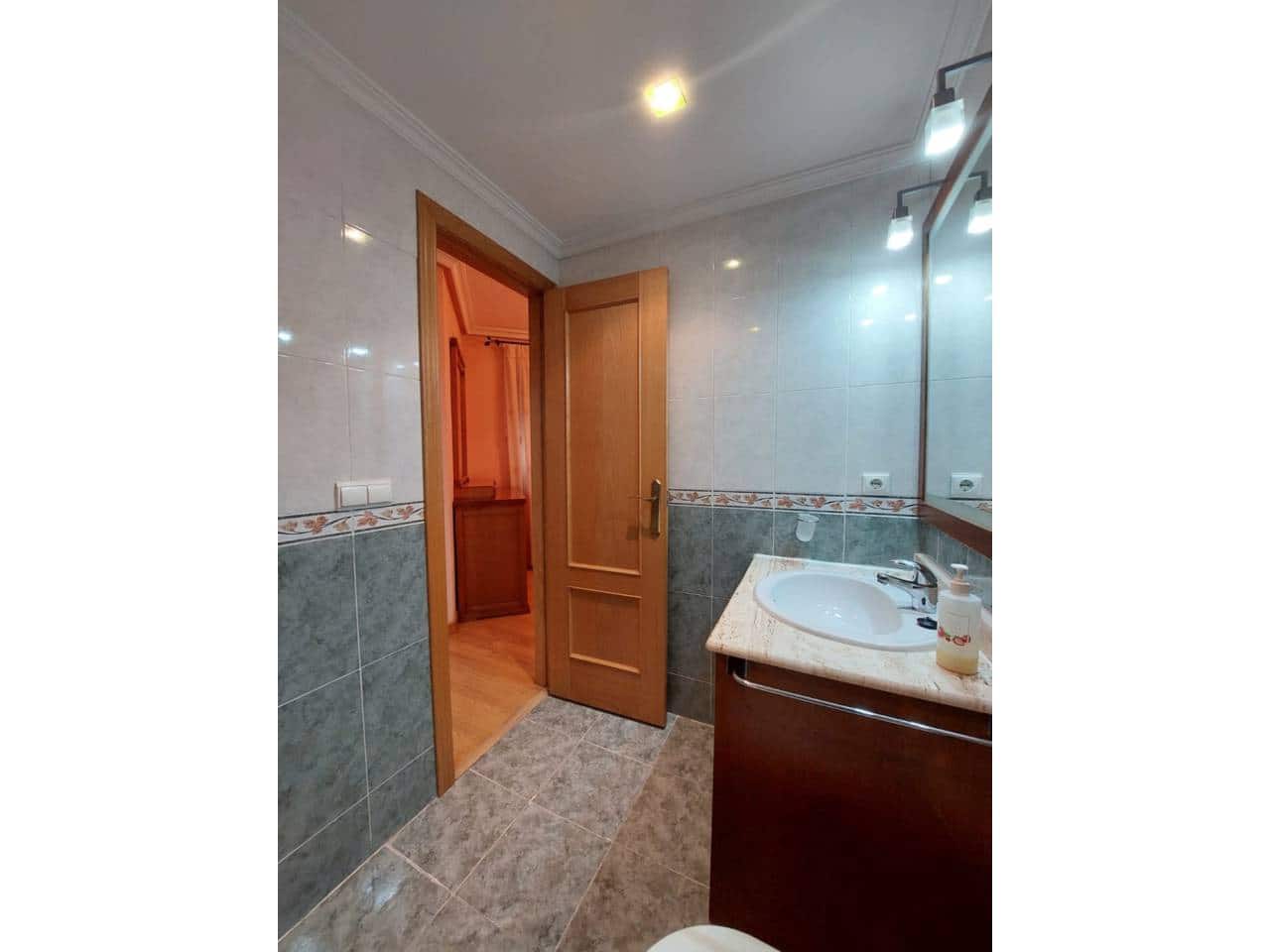 3 bedroom Flat for sale in Alicante / Alacant city - € 225,000 (Ref: 6418623)