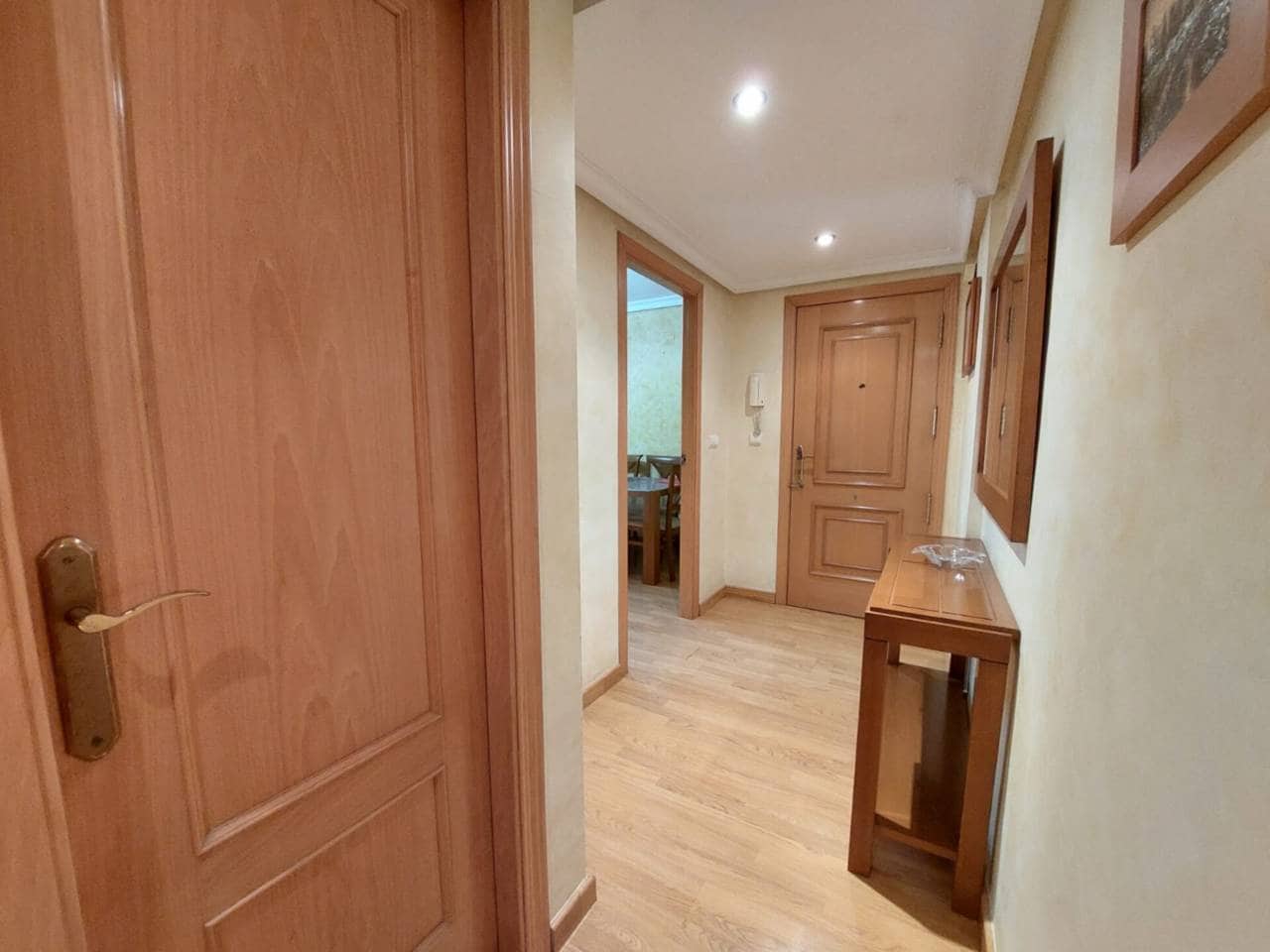 3 bedroom Flat for sale in Alicante / Alacant city - € 225,000 (Ref: 6418623)