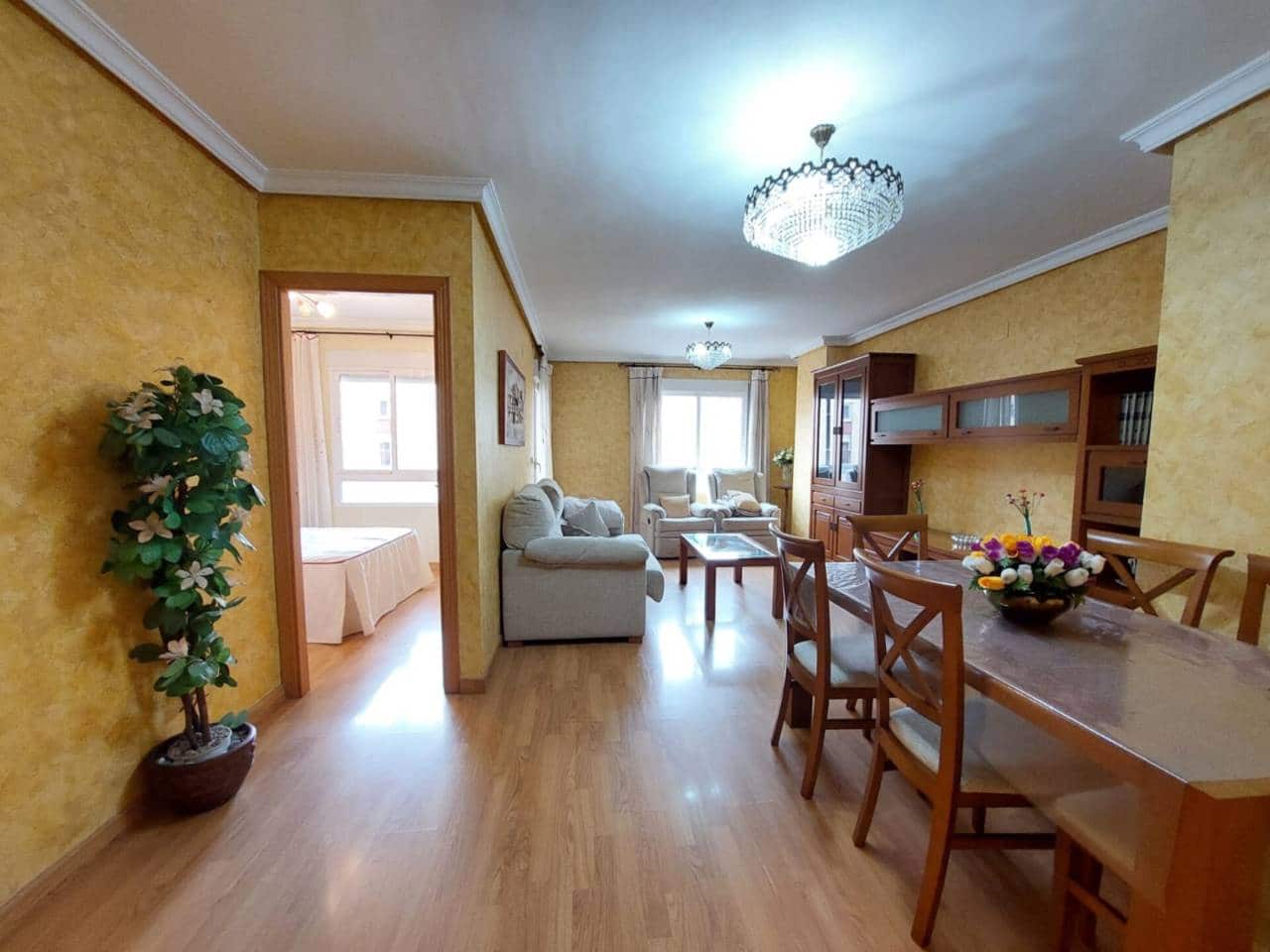 3 bedroom Flat for sale in Alicante / Alacant city - € 225,000 (Ref: 6418623)