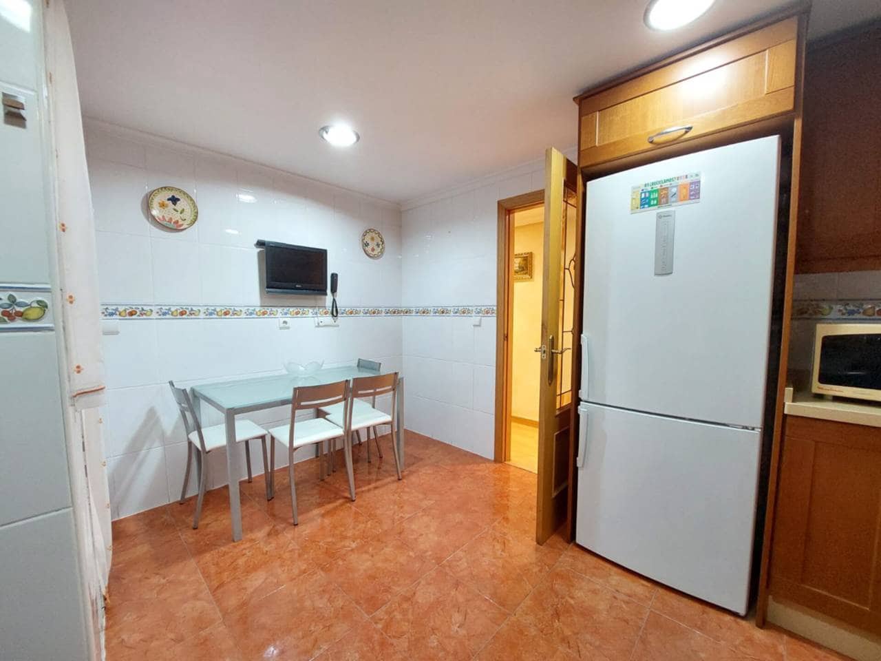 3 bedroom Flat for sale in Alicante / Alacant city - € 225,000 (Ref: 6418623)