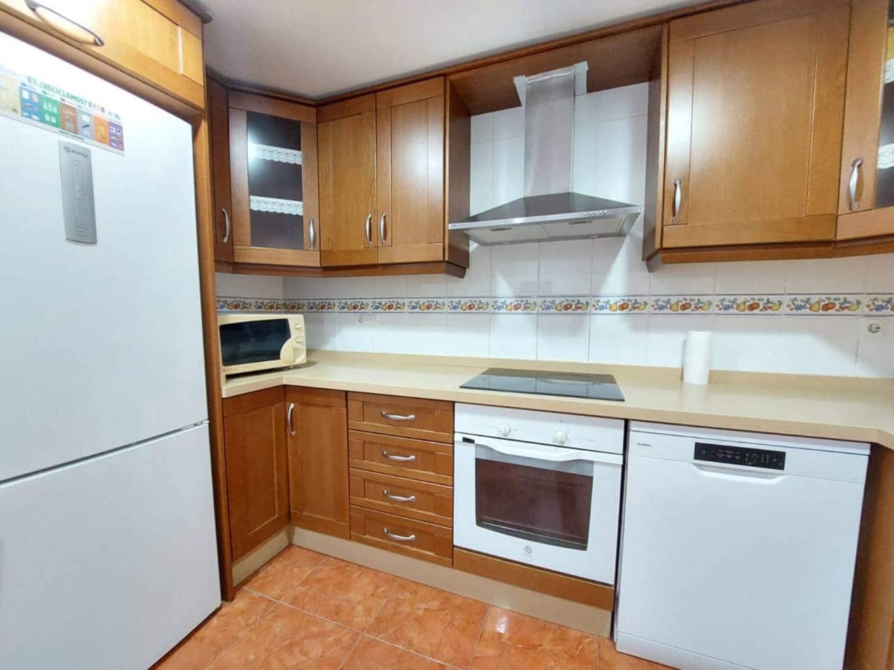 3 bedroom Flat for sale in Alicante / Alacant city - € 225,000 (Ref: 6418623)