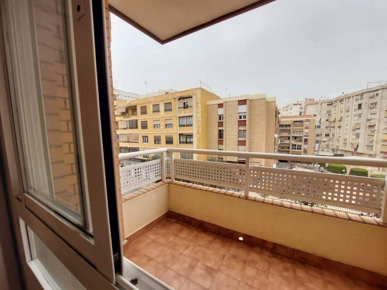 3 bedroom Flat for sale in Alicante / Alacant city - € 225,000 (Ref: 6418623)