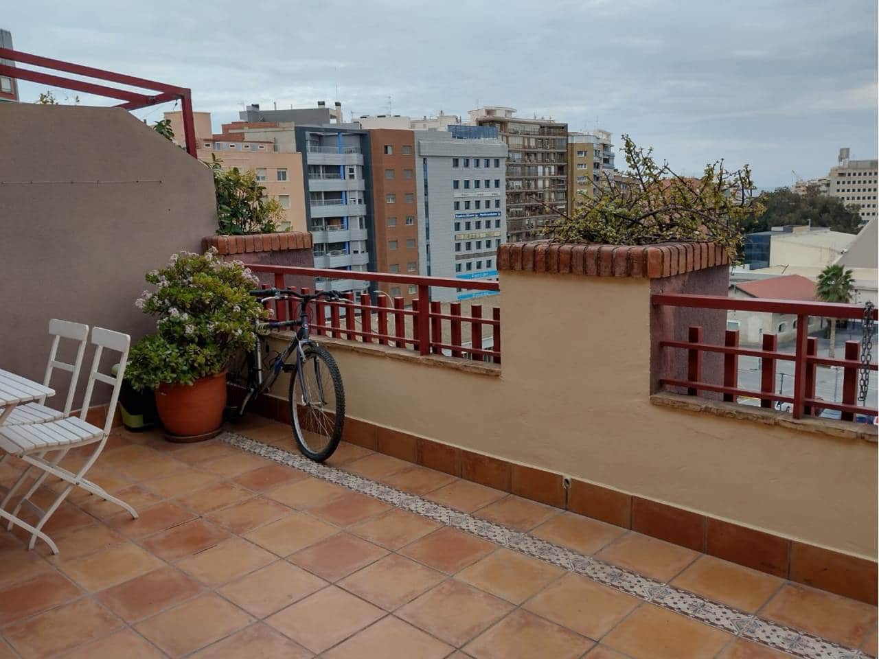 3 camera da letto Appartamento da affittare in Alicante citta con garage - 1.800 € (Rif: 6788366)