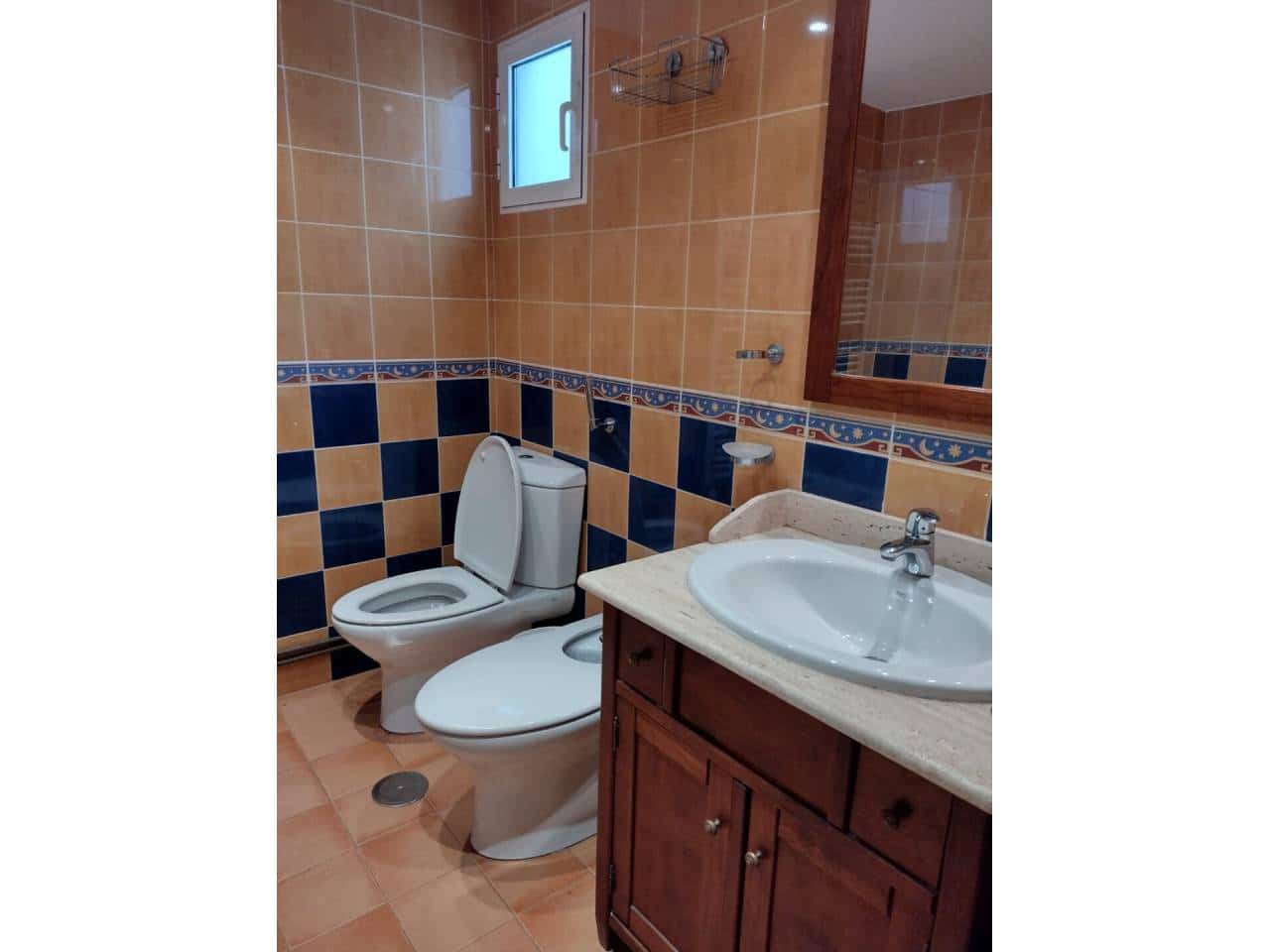 3 camera da letto Appartamento da affittare in Alicante citta con garage - 1.800 € (Rif: 6788366)