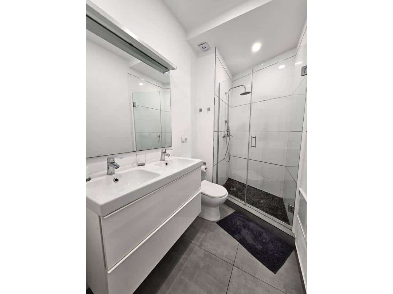 3 quarto Apartamento para arrendar em Alicante cidade - 1 300 € (Ref: 6971419)