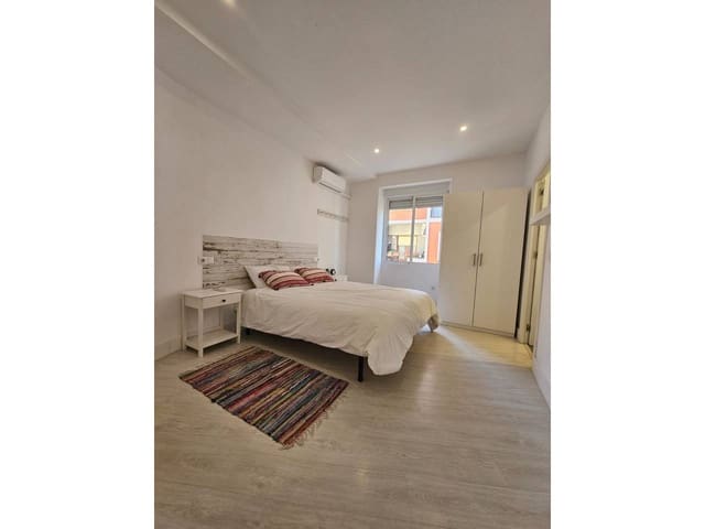 3 Zimmer Wohnung zu vermieten in Alicante / Alacant Stadt - 1.300 € (Ref: 6971419)